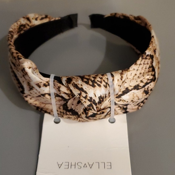 ella shea Accessories - Headband 🌟Host Pick🌟